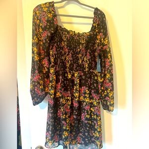 BCBG Paris Women's Smocked Long Sleeve Patterned Dress